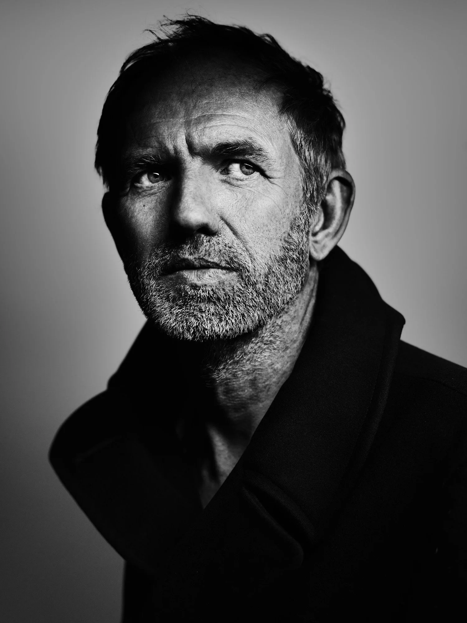 ANTON CORBIJN looking at a most〜 Anton Corbijn: Unexpected Moments — Musée Magazine